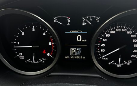 Toyota Land Cruiser 200, 2014 год, 4 800 000 рублей, 21 фотография