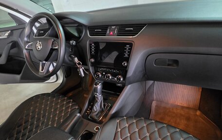 Skoda Octavia, 2019 год, 1 850 000 рублей, 19 фотография