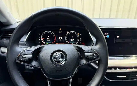 Skoda Octavia IV, 2022 год, 1 850 008 рублей, 10 фотография