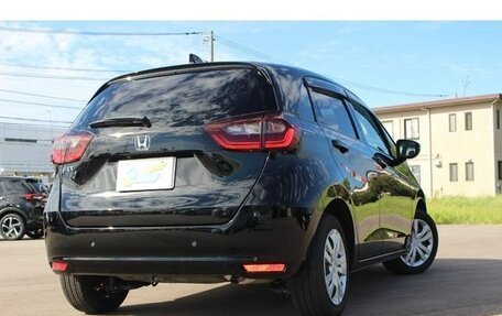 Honda Fit, 2021 год, 940 000 рублей, 2 фотография