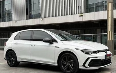 Volkswagen Golf VIII, 2023 год, 1 900 000 рублей, 1 фотография