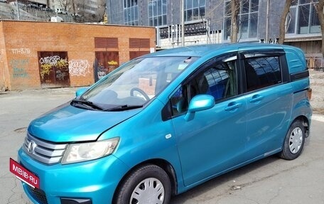 Honda Freed I, 2011 год, 890 000 рублей, 15 фотография