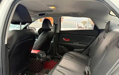 Hyundai Elantra, 2021 год, 1 300 005 рублей, 12 фотография