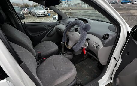 Toyota Platz, 2000 год, 325 000 рублей, 11 фотография