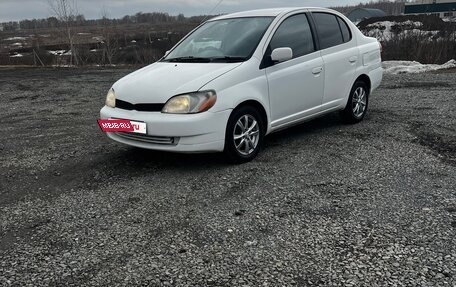 Toyota Platz, 2000 год, 325 000 рублей, 2 фотография