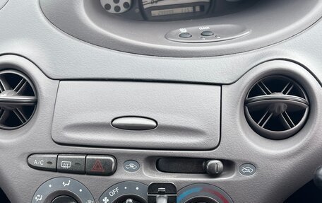 Toyota Platz, 2000 год, 325 000 рублей, 18 фотография