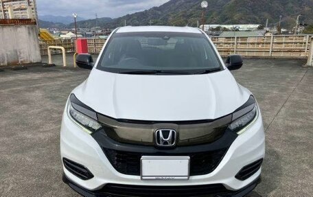 Honda Vezel, 2021 год, 1 530 000 рублей, 2 фотография