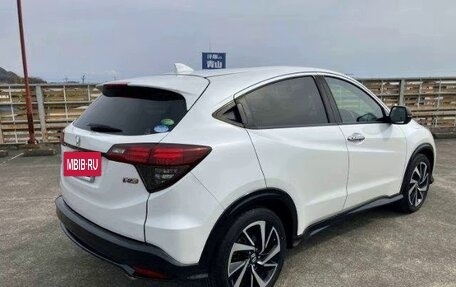 Honda Vezel, 2021 год, 1 530 000 рублей, 6 фотография