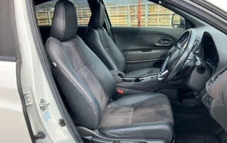 Honda Vezel, 2021 год, 1 530 000 рублей, 14 фотография