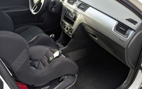 Skoda Rapid I, 2016 год, 1 100 000 рублей, 38 фотография