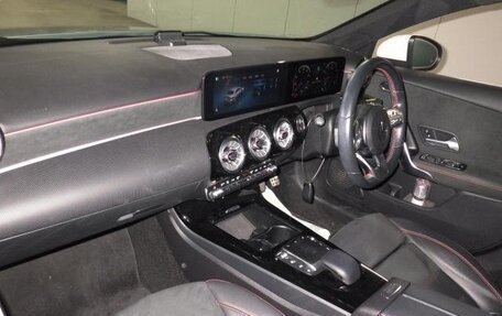 Mercedes-Benz A-Класс, 2022 год, 1 800 000 рублей, 4 фотография