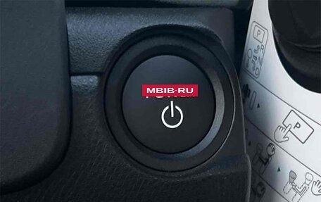 Toyota Sienta, 2025 год, 2 300 000 рублей, 24 фотография