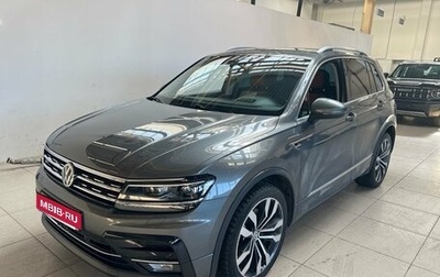 Volkswagen Tiguan II, 2019 год, 3 999 000 рублей, 1 фотография
