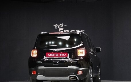 Jeep Renegade I рестайлинг, 2018 год, 2 358 000 рублей, 4 фотография