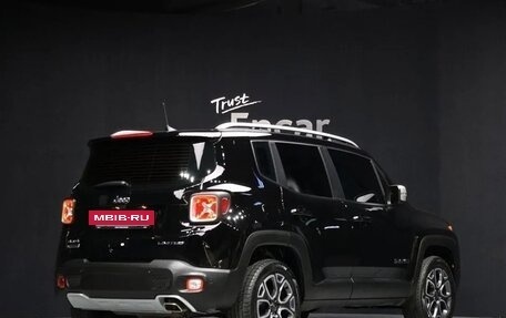 Jeep Renegade I рестайлинг, 2018 год, 2 358 000 рублей, 2 фотография