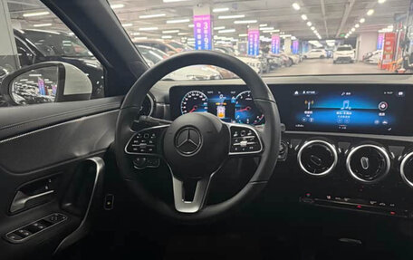 Mercedes-Benz A-Класс, 2021 год, 1 779 900 рублей, 10 фотография