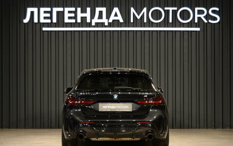 BMW 1 серия, 2023 год, 3 200 000 рублей, 5 фотография