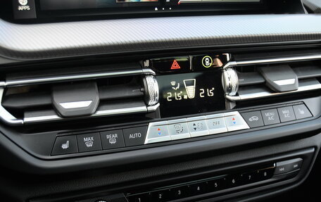 BMW 1 серия, 2023 год, 3 200 000 рублей, 21 фотография