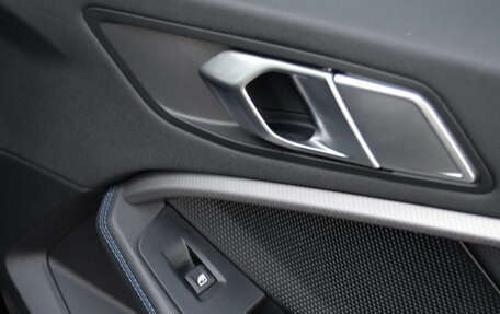 BMW 1 серия, 2023 год, 3 200 000 рублей, 33 фотография