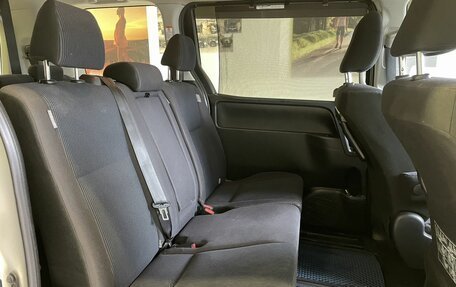 Toyota Noah III, 2017 год, 1 300 000 рублей, 9 фотография