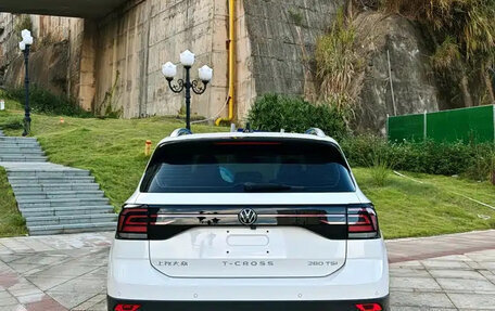 Volkswagen T-Cross I, 2022 год, 1 650 007 рублей, 5 фотография