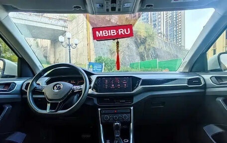 Volkswagen T-Cross I, 2022 год, 1 650 007 рублей, 8 фотография