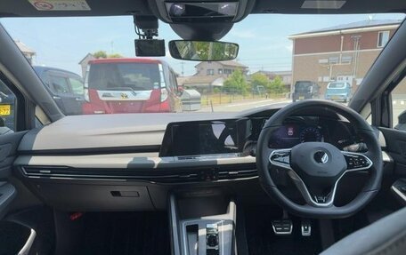 Volkswagen Golf VIII, 2022 год, 1 220 000 рублей, 11 фотография