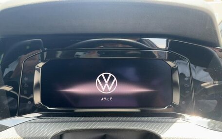 Volkswagen Golf VIII, 2022 год, 1 220 000 рублей, 12 фотография