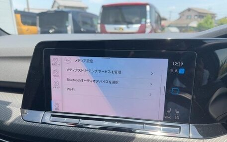 Volkswagen Golf VIII, 2022 год, 1 220 000 рублей, 17 фотография