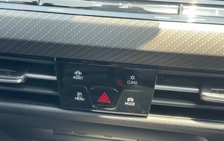 Volkswagen Golf VIII, 2022 год, 1 220 000 рублей, 21 фотография