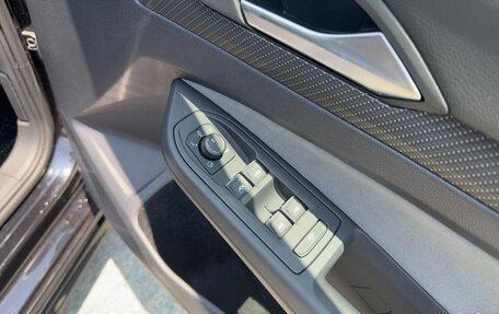 Volkswagen Golf VIII, 2022 год, 1 220 000 рублей, 25 фотография