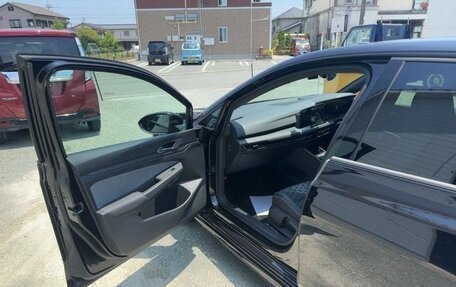 Volkswagen Golf VIII, 2022 год, 1 220 000 рублей, 24 фотография