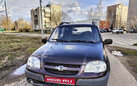 Chevrolet Niva I рестайлинг, 2010 год, 320 000 рублей, 1 фотография