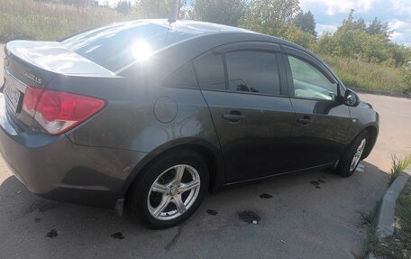 Chevrolet Cruze II, 2011 год, 740 000 рублей, 1 фотография