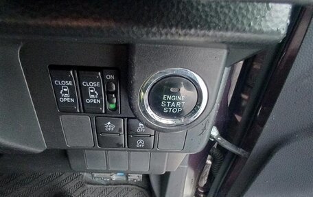 Toyota Tank I, 2017 год, 682 000 рублей, 12 фотография