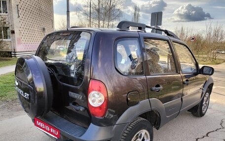 Chevrolet Niva I рестайлинг, 2010 год, 320 000 рублей, 3 фотография