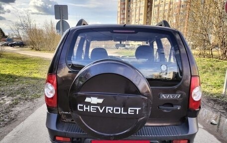 Chevrolet Niva I рестайлинг, 2010 год, 320 000 рублей, 10 фотография