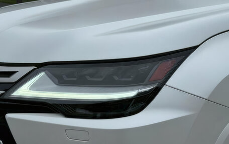 Lexus LX, 2023 год, 13 700 555 рублей, 8 фотография