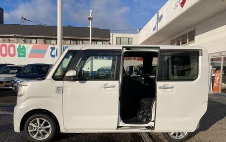 Toyota Pixis Mega, 2022 год, 896 777 рублей, 6 фотография