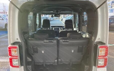 Toyota Pixis Mega, 2022 год, 896 777 рублей, 19 фотография