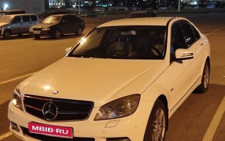 Mercedes-Benz C-Класс, 2010 год, 1 200 000 рублей, 1 фотография