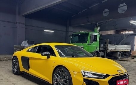 Audi R8, 2021 год, 25 000 000 рублей, 1 фотография
