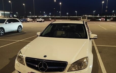 Mercedes-Benz C-Класс, 2010 год, 1 200 000 рублей, 2 фотография