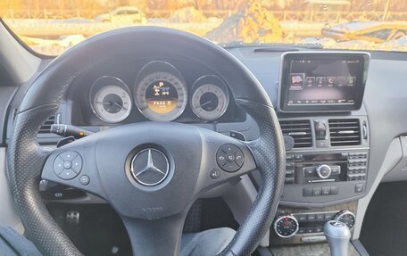 Mercedes-Benz C-Класс, 2010 год, 1 200 000 рублей, 7 фотография