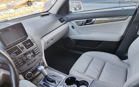 Mercedes-Benz C-Класс, 2010 год, 1 200 000 рублей, 12 фотография