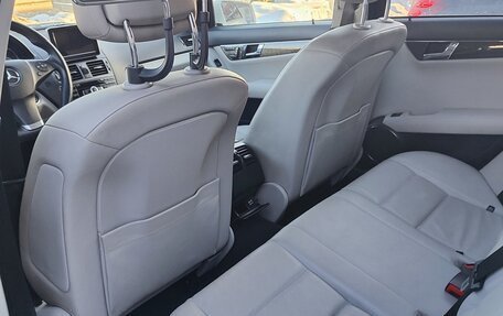 Mercedes-Benz C-Класс, 2010 год, 1 200 000 рублей, 16 фотография