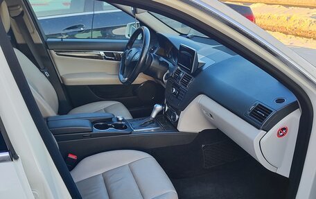 Mercedes-Benz C-Класс, 2010 год, 1 200 000 рублей, 19 фотография