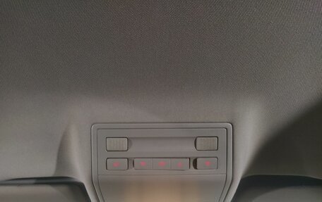 Volkswagen Touareg III, 2010 год, 999 000 рублей, 16 фотография