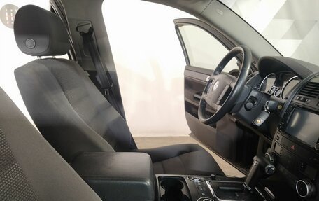 Volkswagen Touareg III, 2010 год, 999 000 рублей, 22 фотография