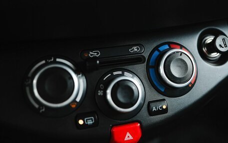 Nissan Micra III, 2004 год, 499 000 рублей, 19 фотография